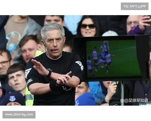 视频助理裁判复核点球，判罚引争议